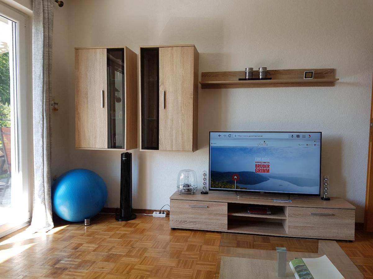 Rauszeit-Toroni Apartment Niedenstein Luaran gambar