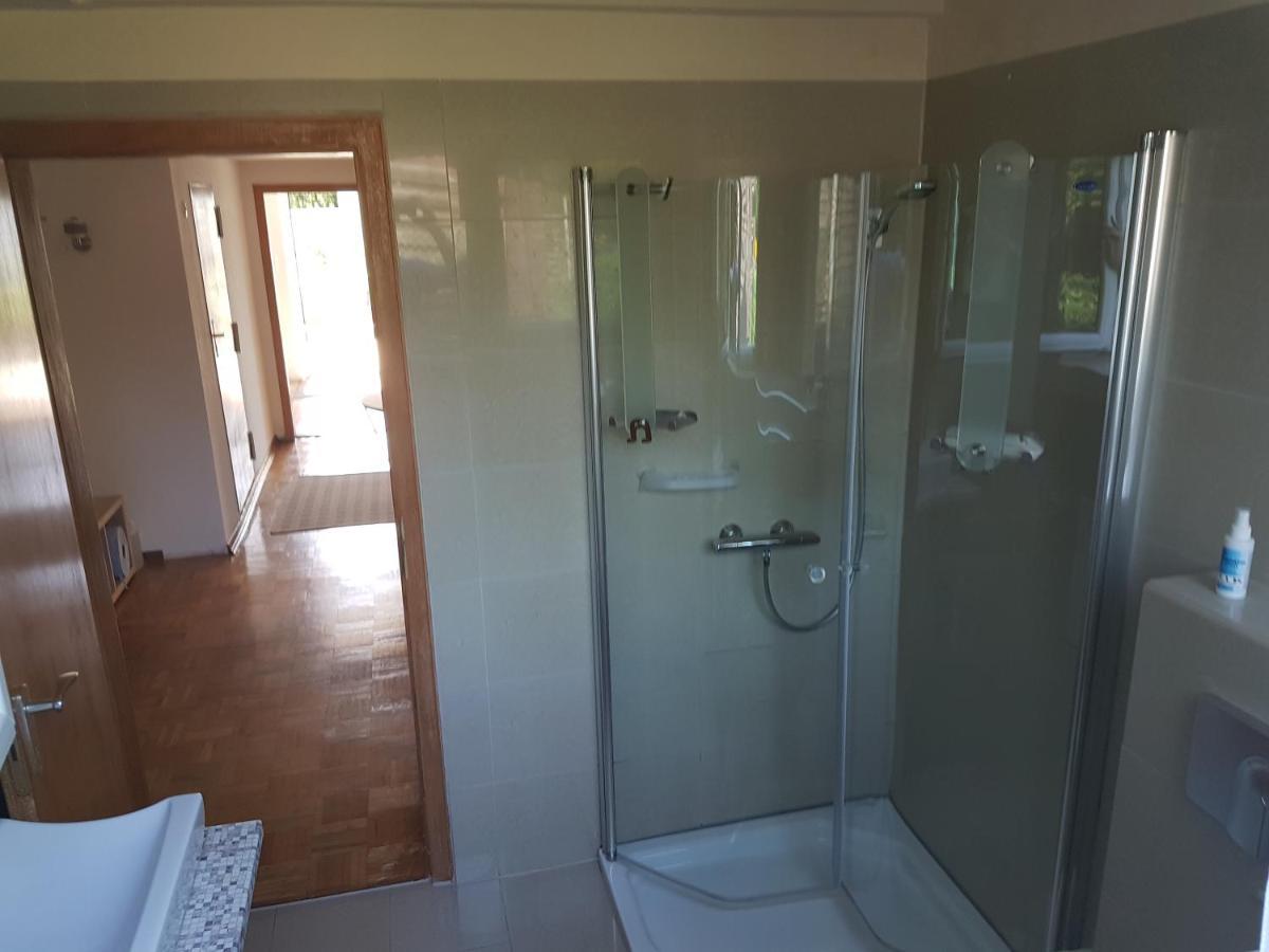 Rauszeit-Toroni Apartment Niedenstein Luaran gambar
